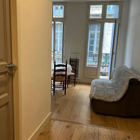 Centre Historique Rue Saint Guilhem Apartment *